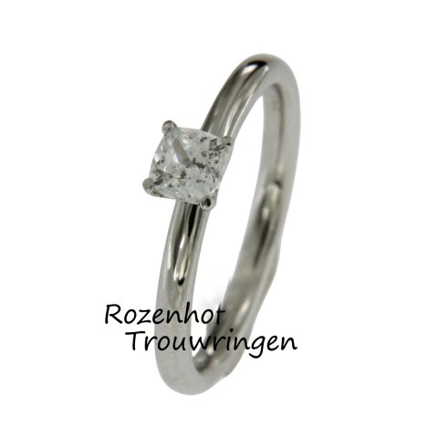 Modieuze damesring met diamant (13231)