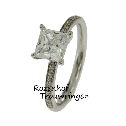 Tijdloze verlovingsring met meerdere diamanten (13259)