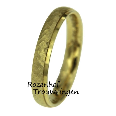 Geelgouden herenring met leuke afwerking en vintage uitstraling (15848-2)