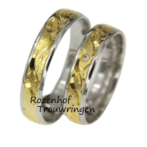 Prachtige bicolor trouwringen set met speels design (15871-15872)