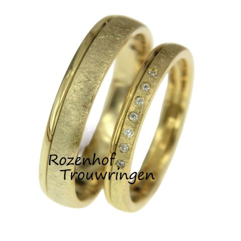 Chique geelgouden trouwringen set met gepolijste randen (15917-15918)
