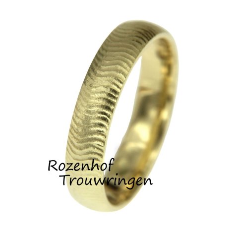 Geelgouden herenring met golvend design (15926)