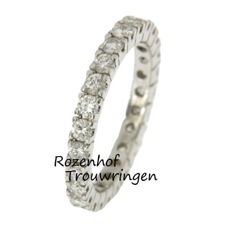 Beeldschone verlovingsring met rondom gezette diamanten (70541)