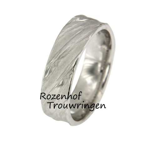 Brede witgouden herenring met mooie afwerking (7562)