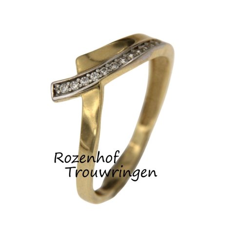 Sierlijke dames V-ring met diamanten (90151)