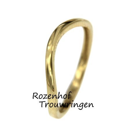 Geelgouden vrouwen V-trouwring (90449)