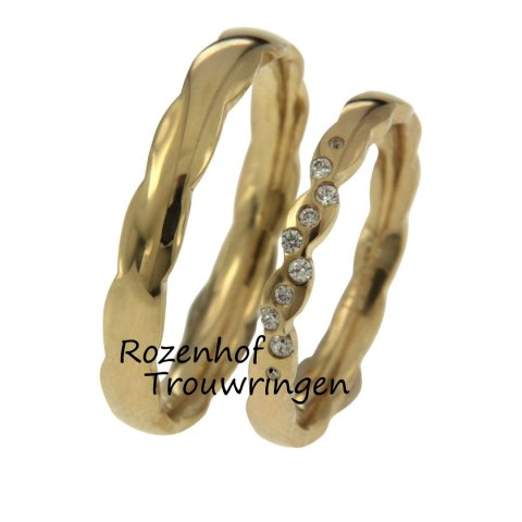 Elegante trouwringen set met unieke vorm en diamanten (90515-90516)