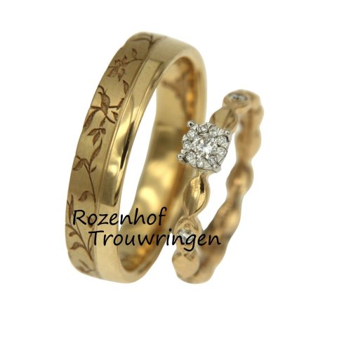 Matching trouwringen met sierlijke damesring en herenring met bloembewerking (90523-1486)