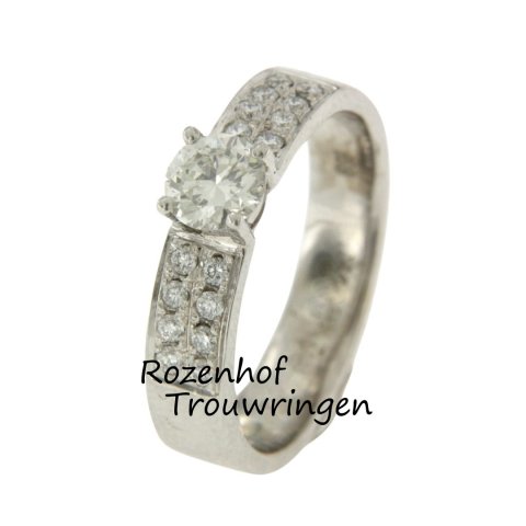 Luxe dames trouw of verlovingsring met diamanten (9957)